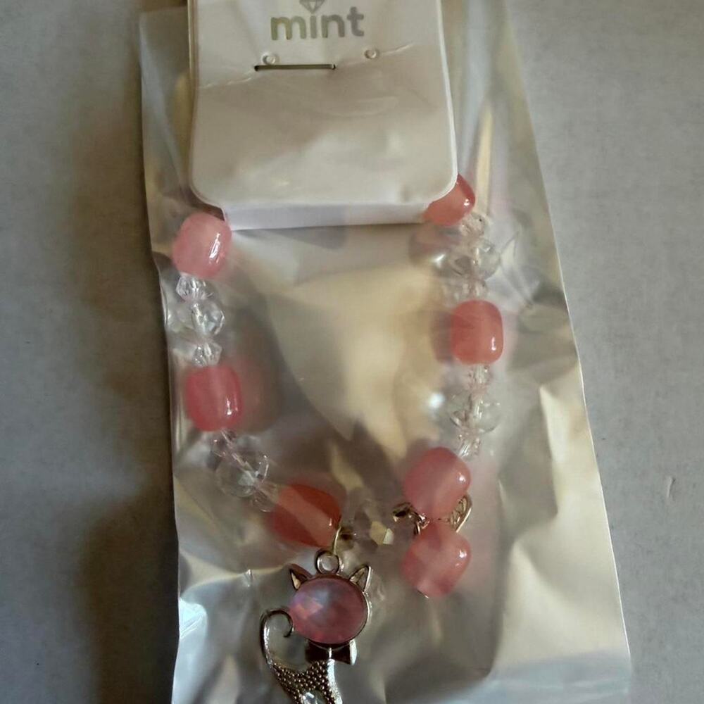 Pink white beaded bracelet